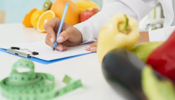 Accompagnement nutritionnel : un soutien essentiel dans le parcours médical de perte de poids